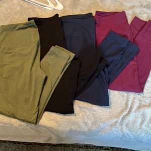 Bundle of leggings
